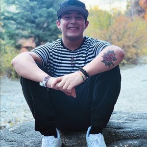 Meet your Posher, Seth